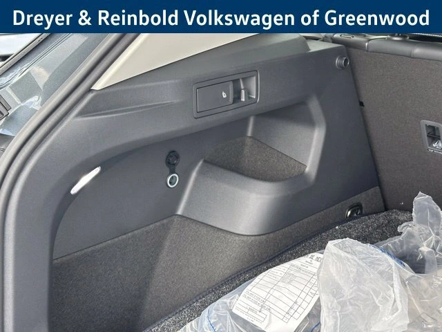 2026 Volkswagen Tiguan SE - Photo 32