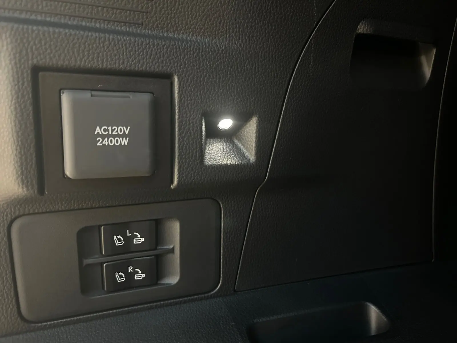 2025 Lexus LX photo 20