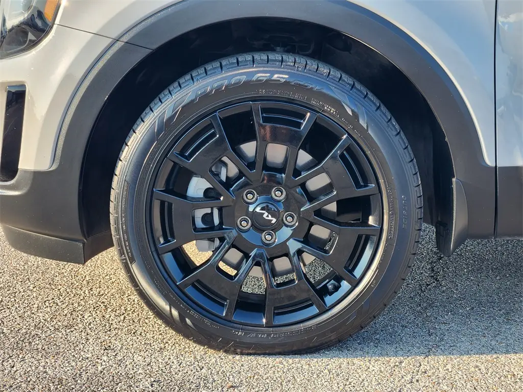 2022 Kia Telluride SX photo 3