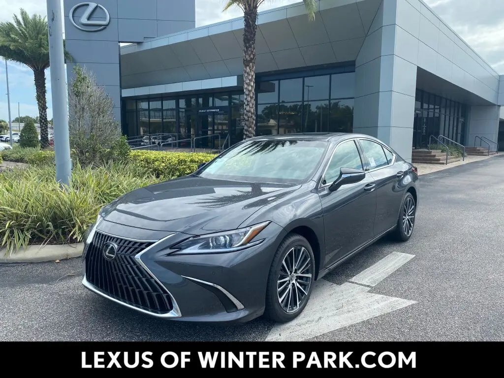2025 Lexus ES 350's photo