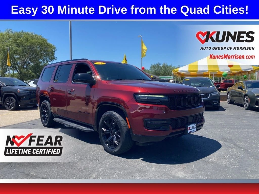 2023 Jeep Wagoneer Series II Carbide 4WD's photo