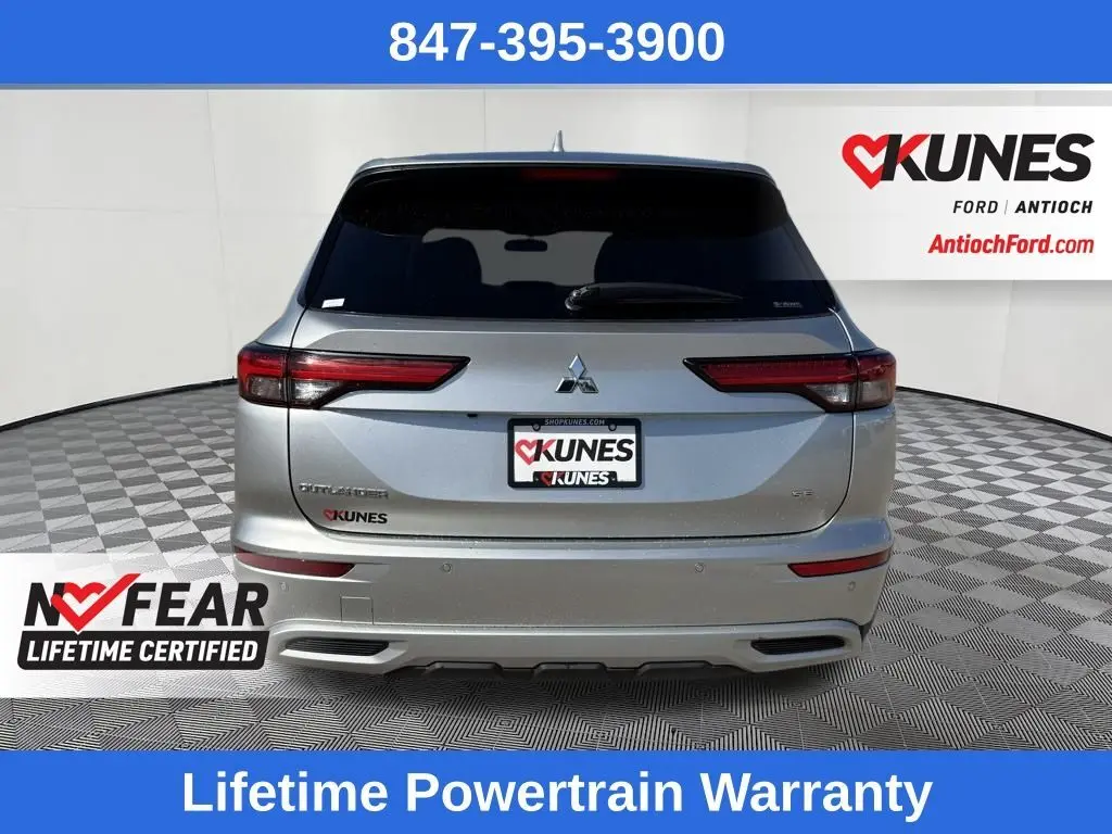 2024 Mitsubishi Outlander SE Ralliart photo 3