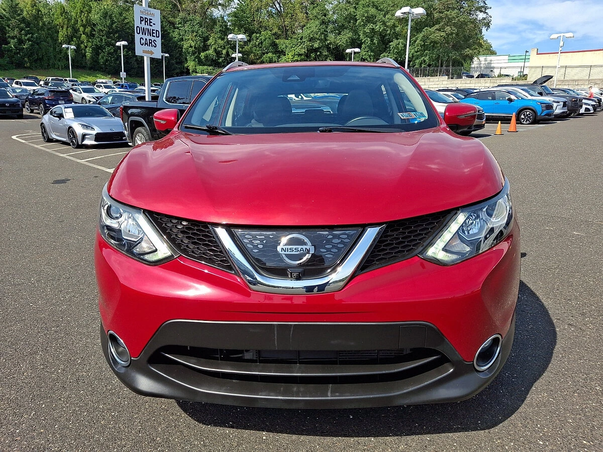 Used 2018 Nissan Rogue Sport SL with VIN JN1BJ1CRXJW200858 for sale in Jenkintown, PA