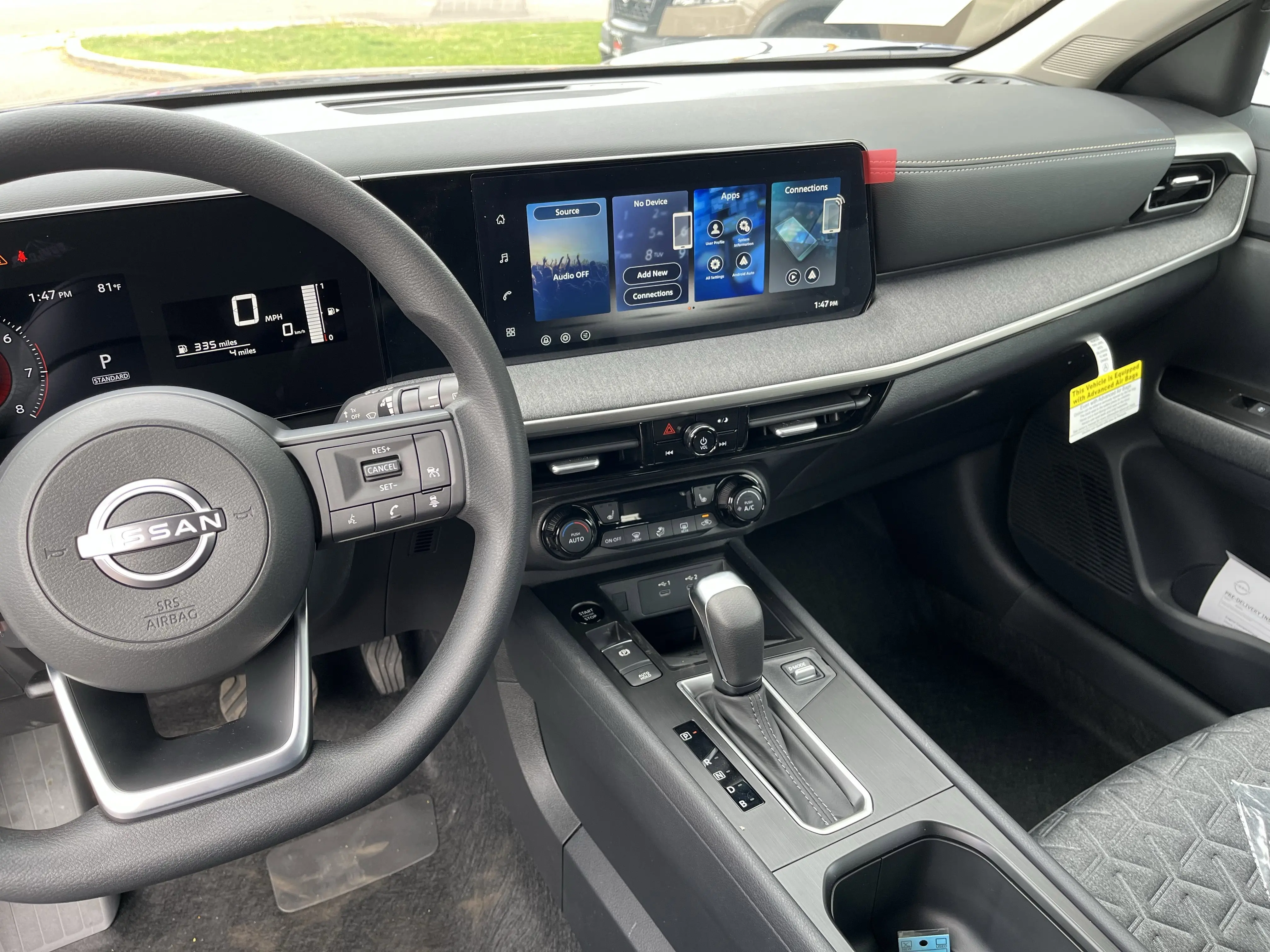 2026 Nissan Kicks SV photo 12