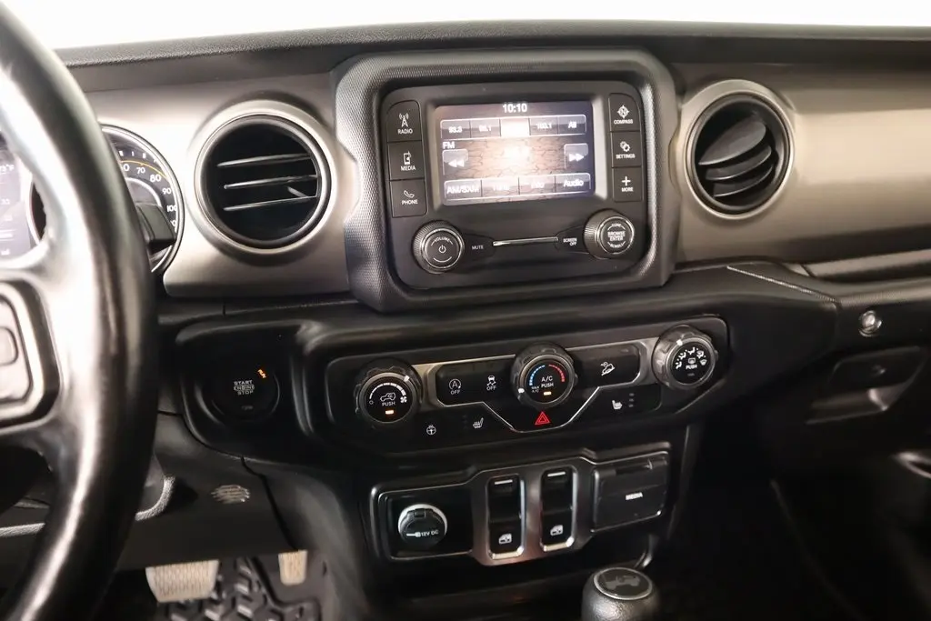 2020 Jeep Wrangler Sport S photo 4