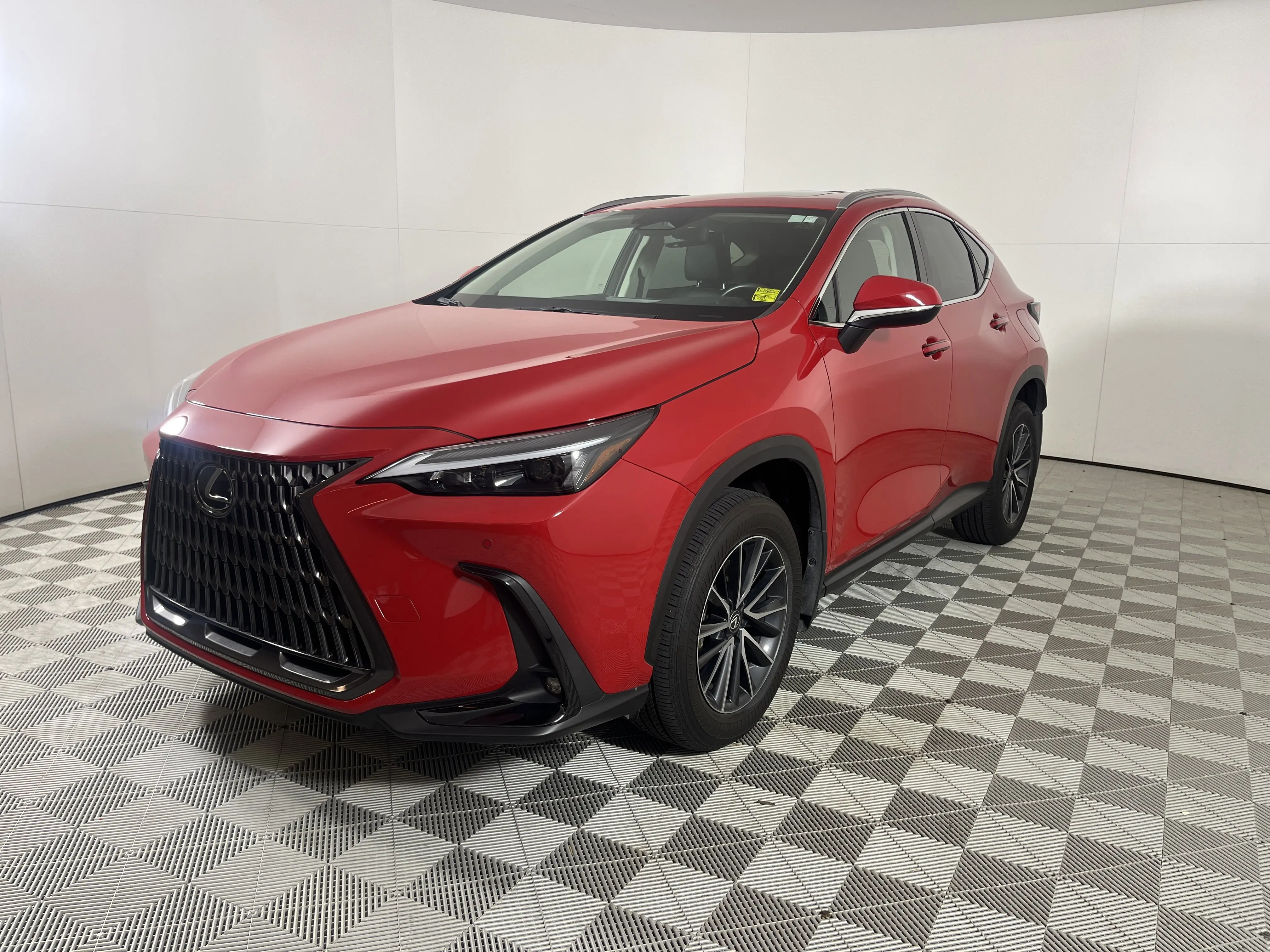 2024 Lexus NX 350h Premium AWD photo 7