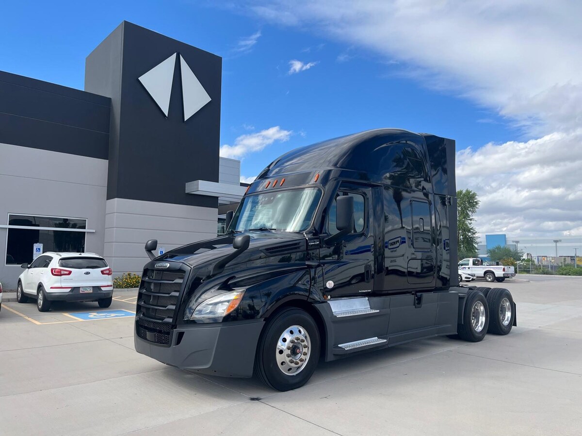 2021 Freightliner in Phoenix, AZ