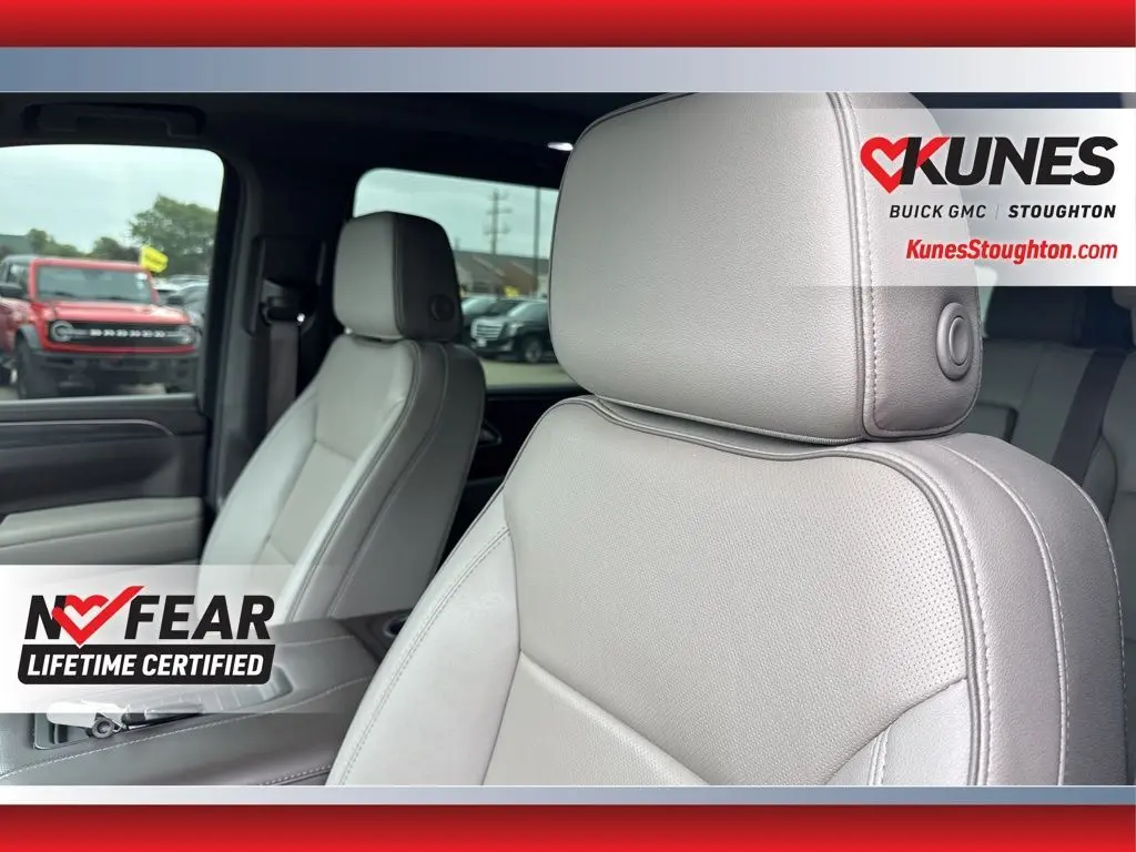2023 Gmc Yukon XL SLT photo 17