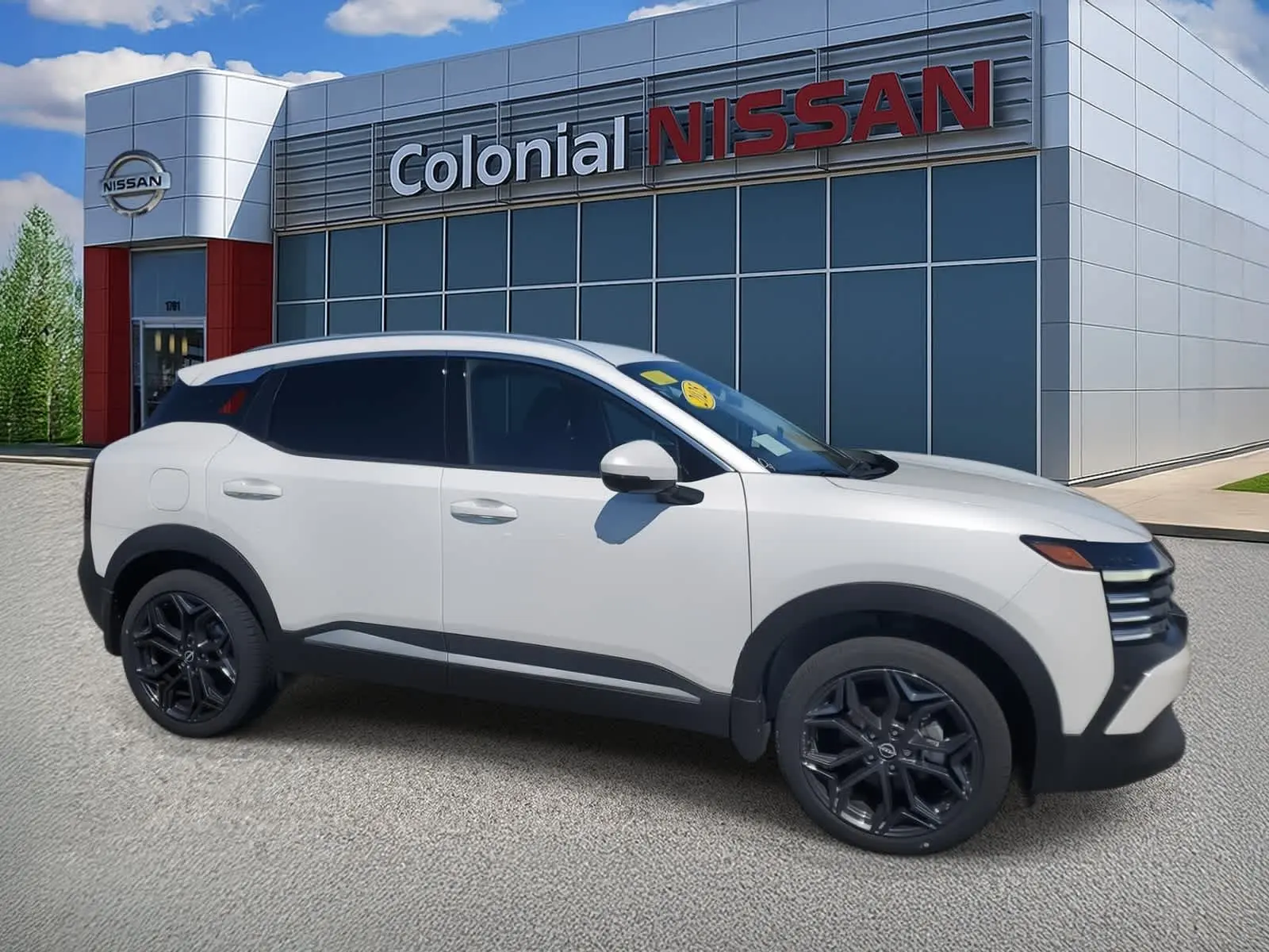 2025 Nissan Kicks SR photo 3
