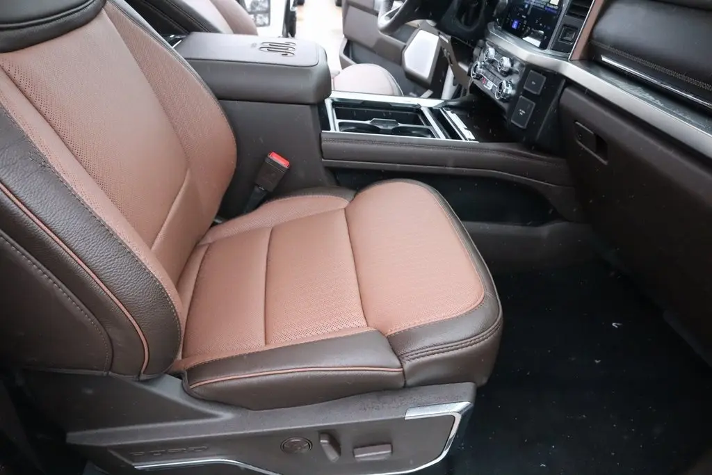 2026 Ford F-250 photo 4