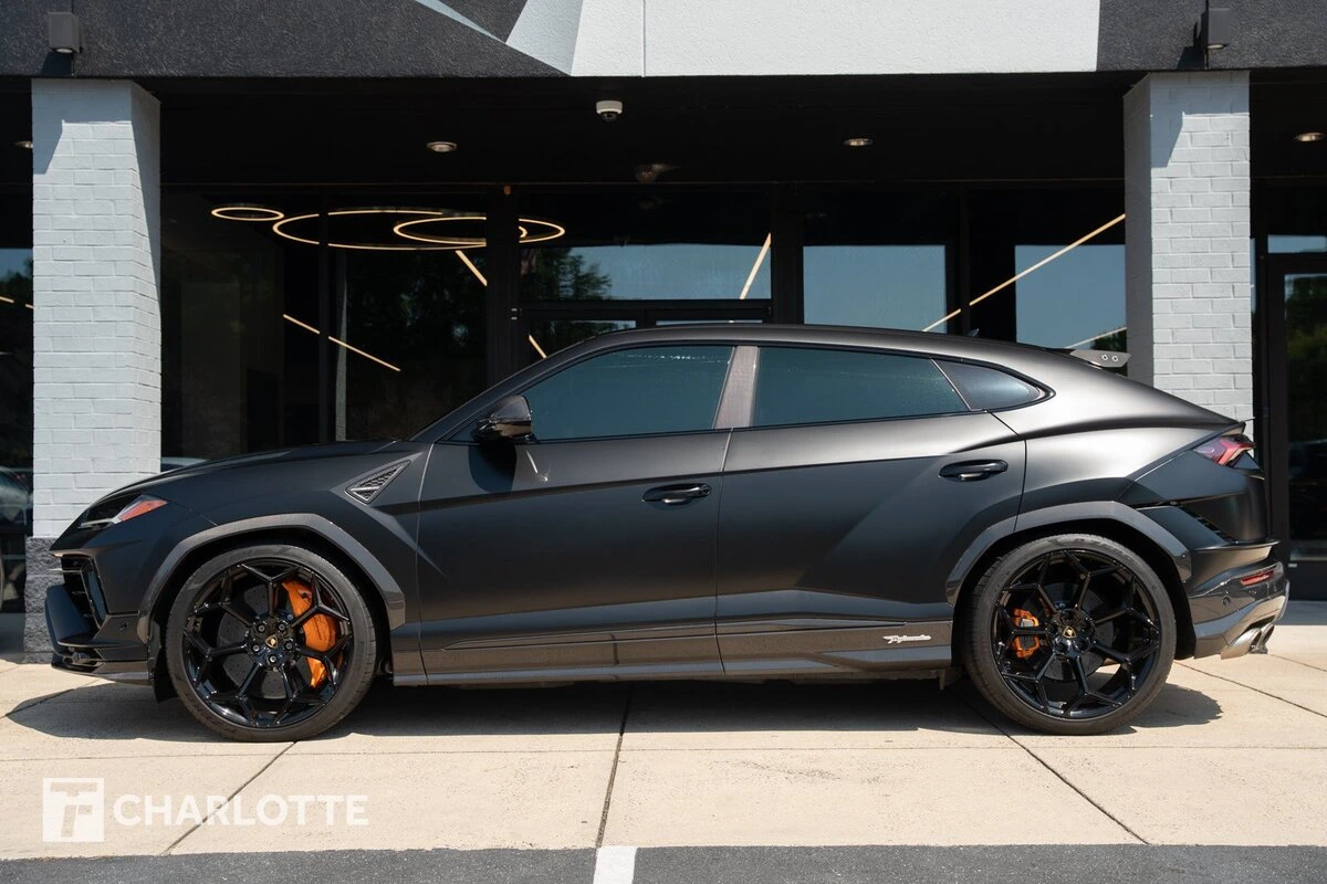 2023 Lamborghini Urus