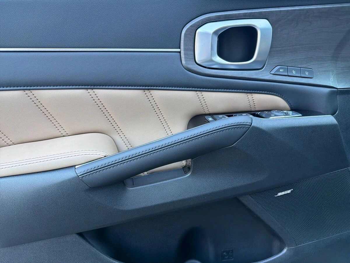 2026 Kia Sorento X-Line SX Prestige - Photo 11