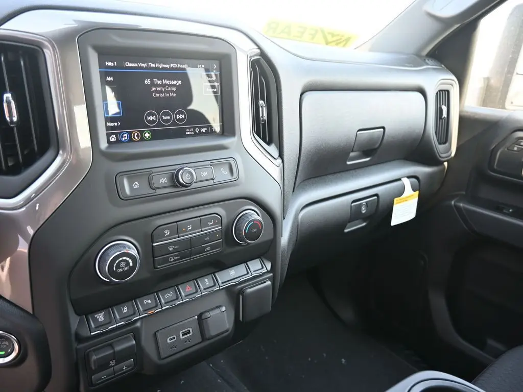 2026 Chevrolet Silverado 2500HD Custom photo 15