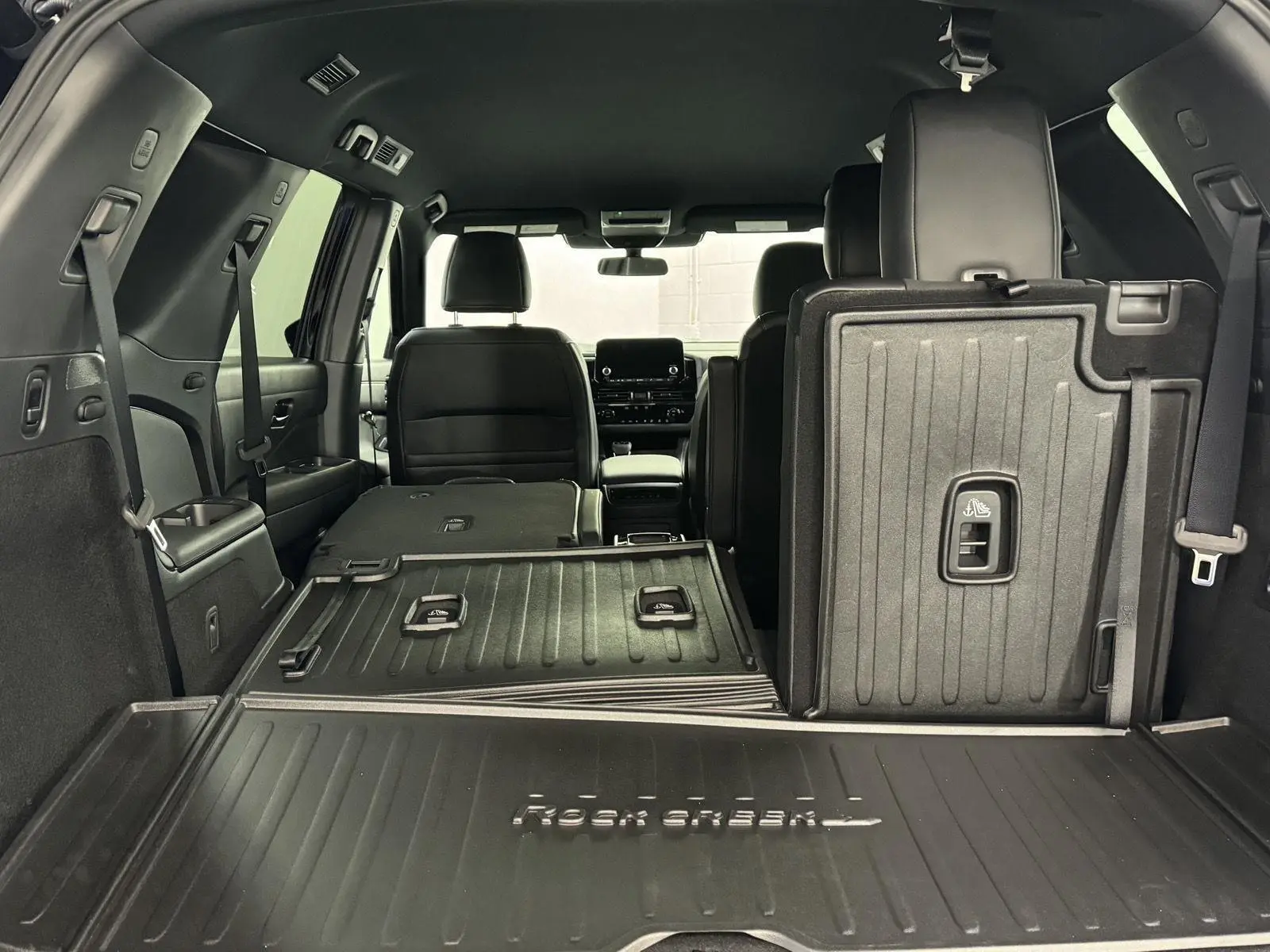 2025 Nissan Pathfinder Rock Creek photo 30