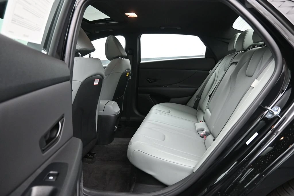 2026 Hyundai Elantra Limited - Photo 26