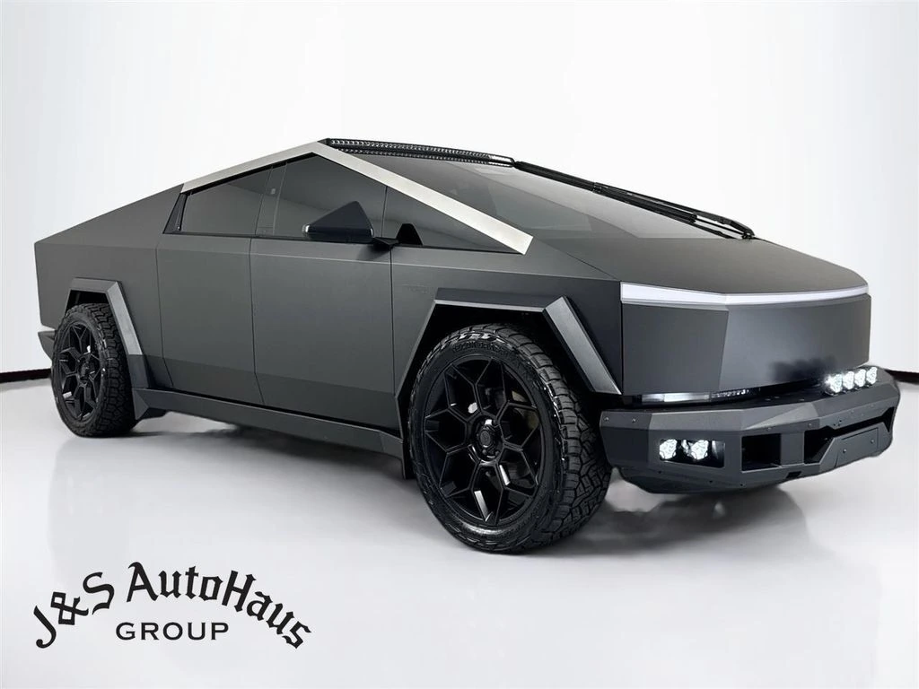 2024 Tesla Cybertruck Cyberbeast's photo