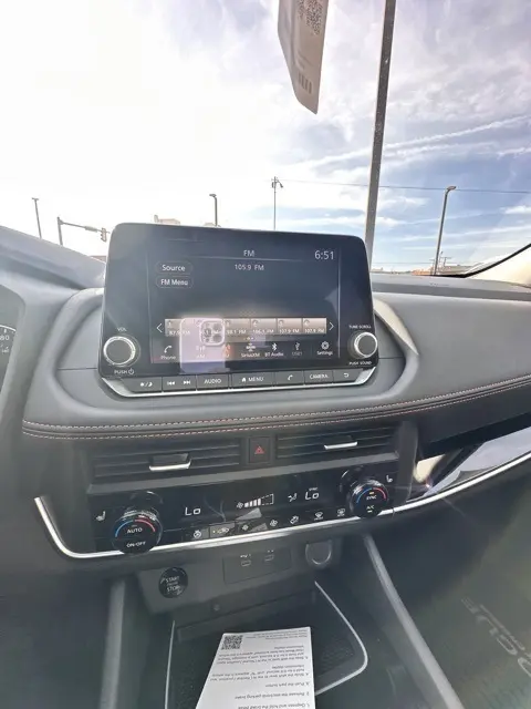 2026 Nissan Rogue SV photo 11