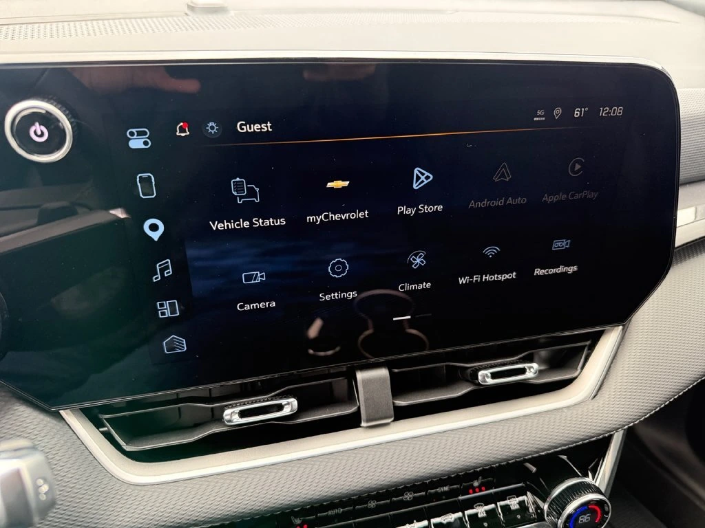 2027 Chevrolet Equinox LT - Photo 27