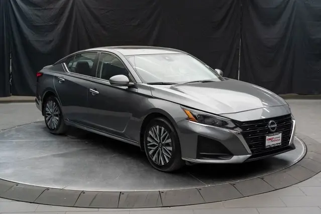 Used 2024 Nissan Altima SV with VIN 1N4BL4DW9RN346639 for sale in Murray, UT