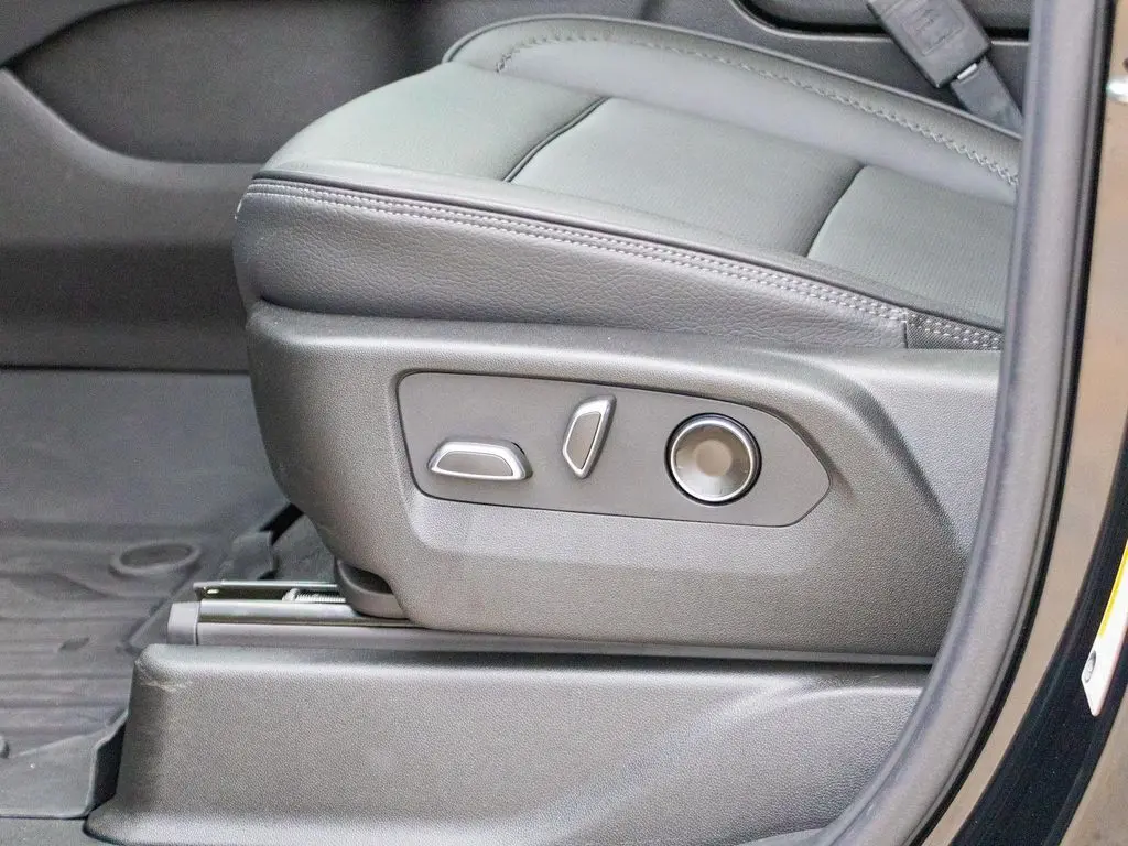 2023 Gmc Yukon XL Denali photo 25