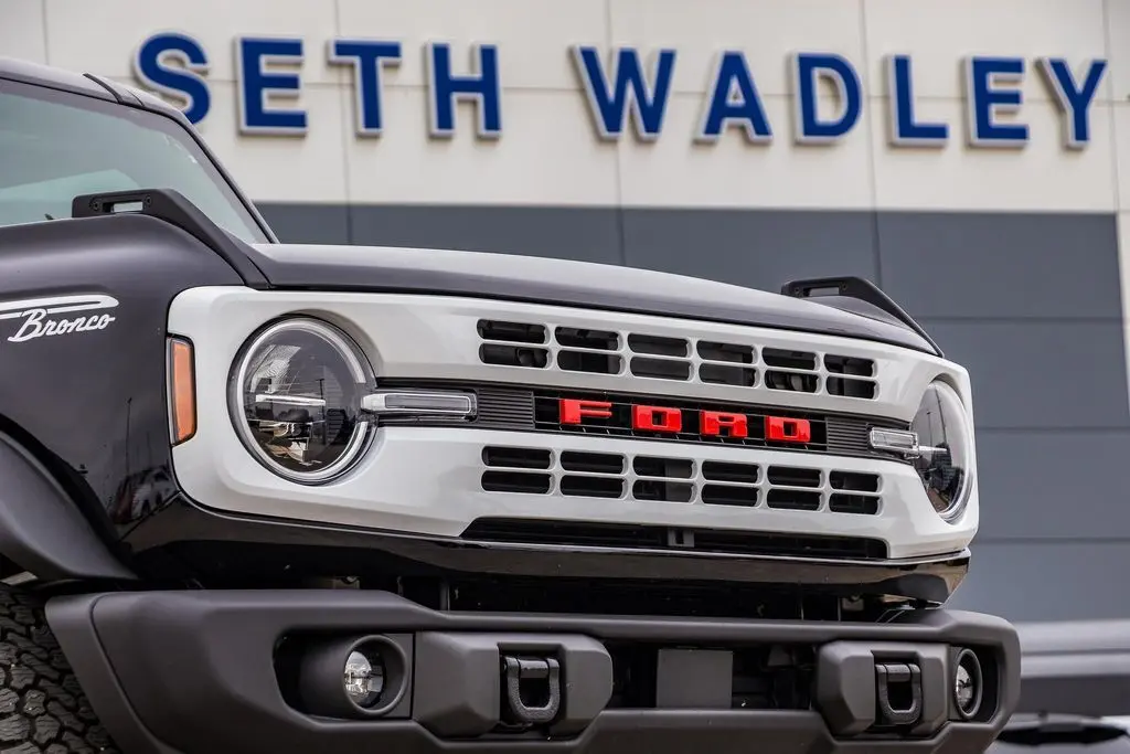 2025 Ford Bronco Heritage First Edition photo 3