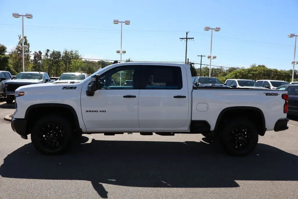 2026 Chevrolet Silverado LT photo 27