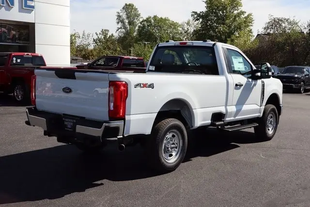 2026 Ford F-350 photo 3