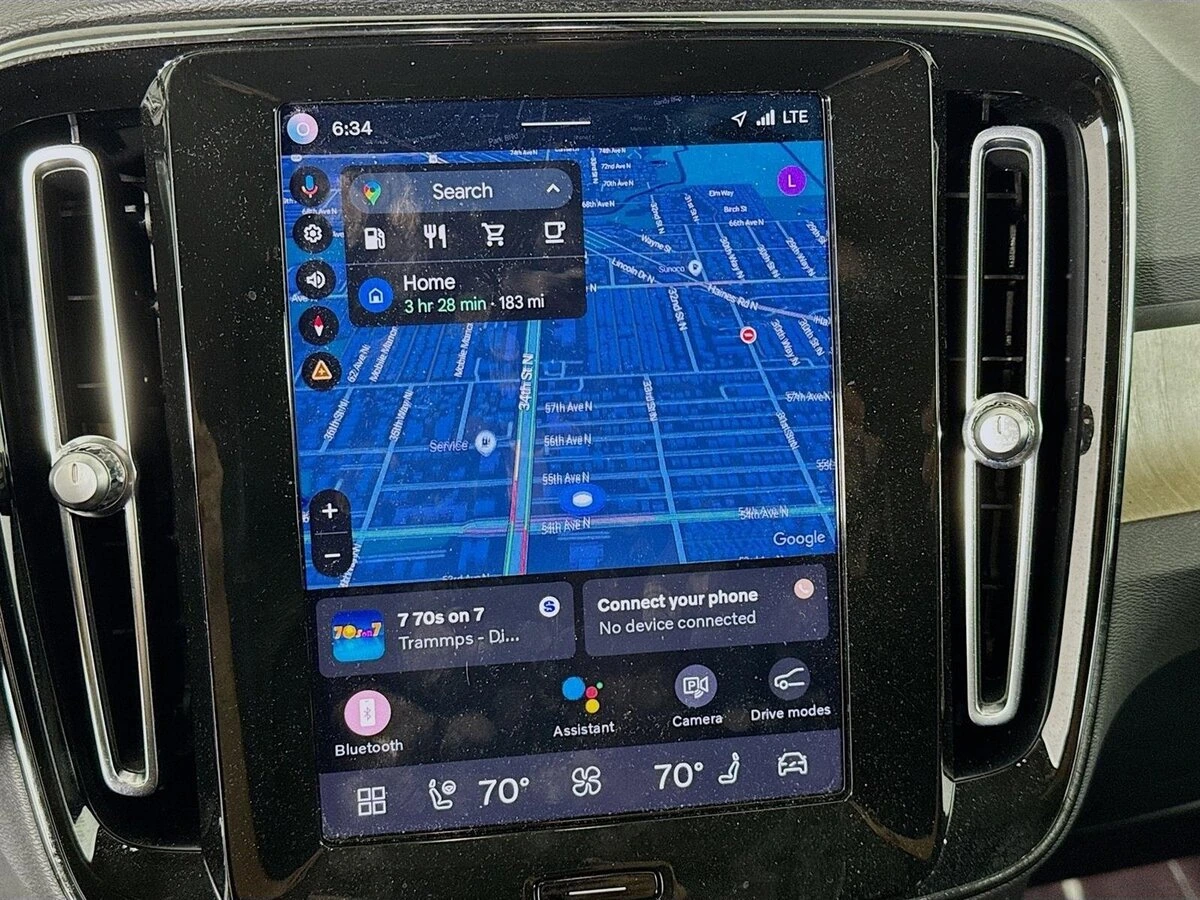 2023 Volvo - image 16