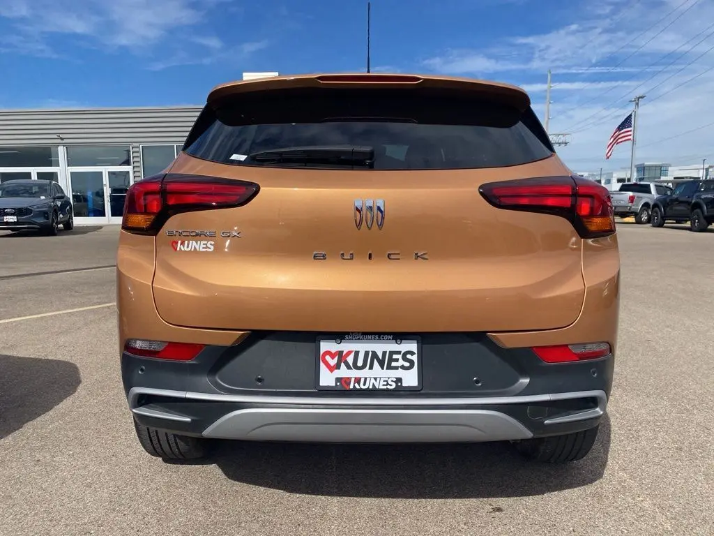 2025 Buick Encore GX Preferred photo 2