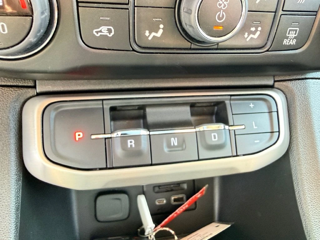 2023 GMC Acadia Denali - Photo 30