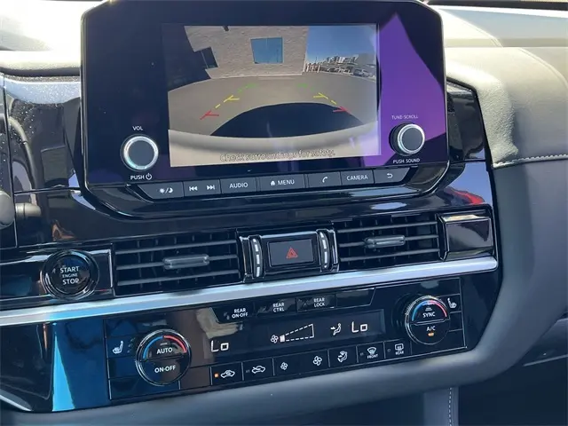 2025 Nissan Pathfinder SV photo 16