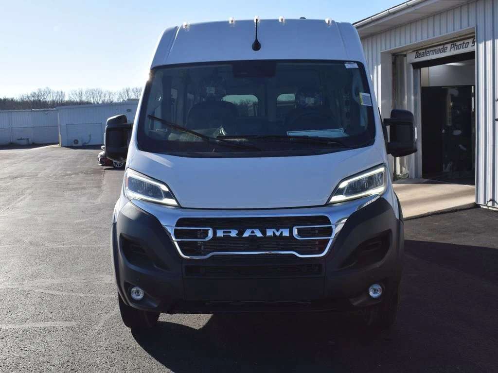 2024 RAM ProMaster Window Van Base - Photo 11