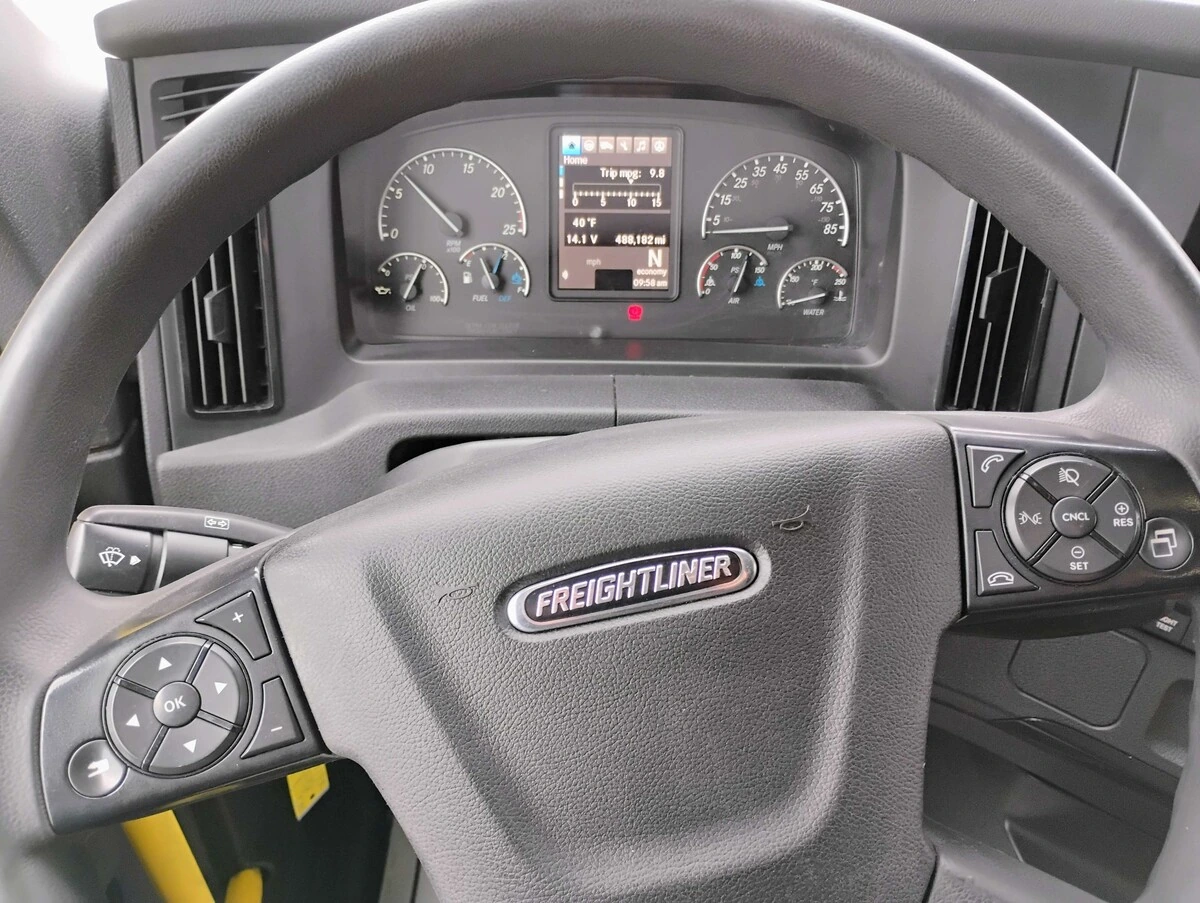 2024 Freightliner Cascadia - image 18