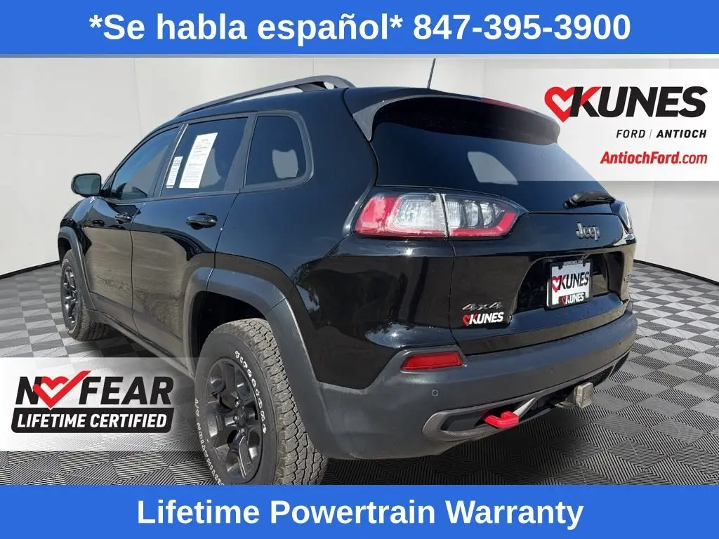 2020 Jeep Cherokee Trailhawk photo 2