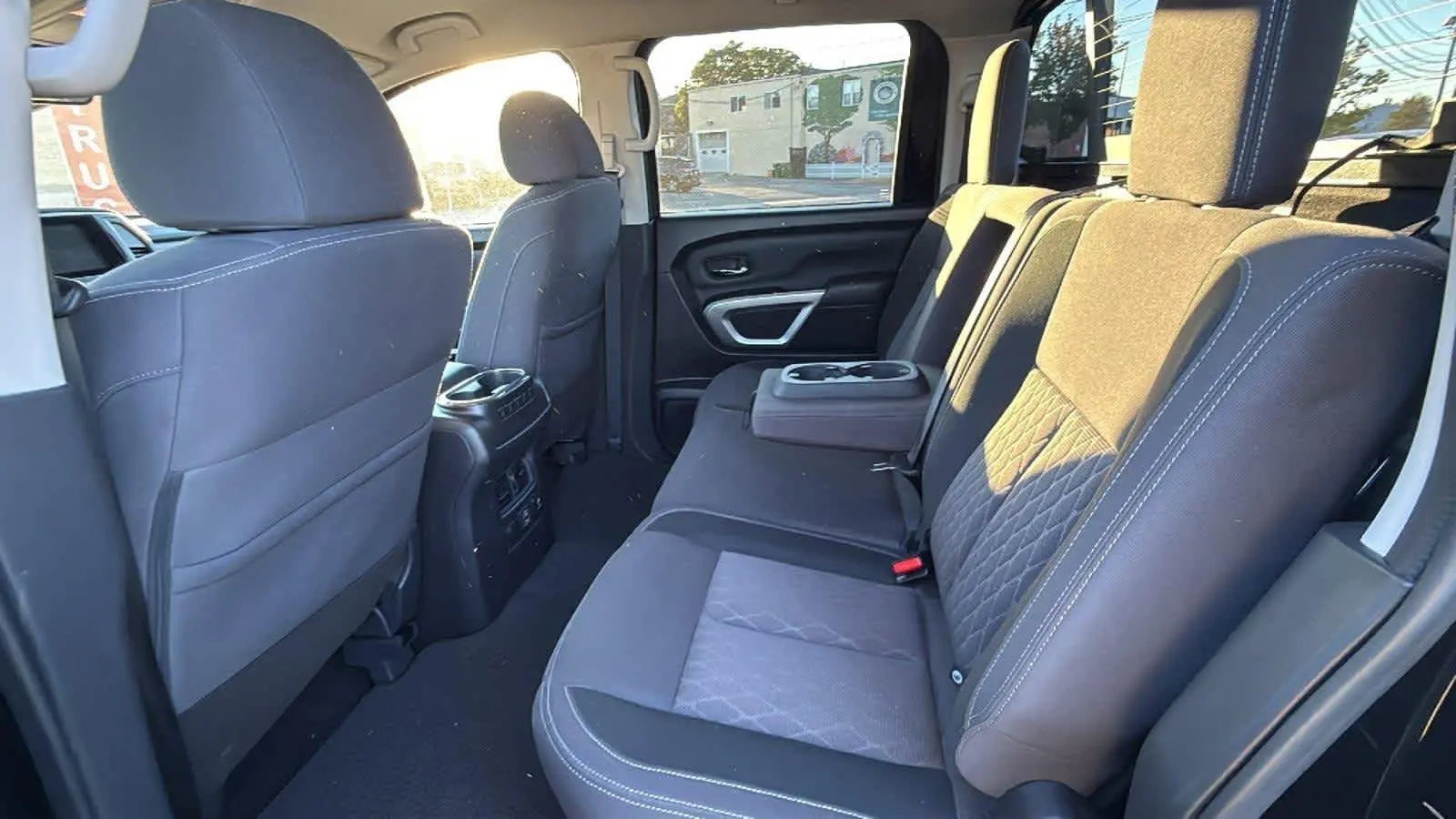2024 Nissan Titan SV photo 20