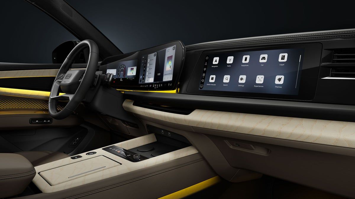 2027 Audi Q9 curved OLED panoramic display and 14.5-inch MMI touch screen