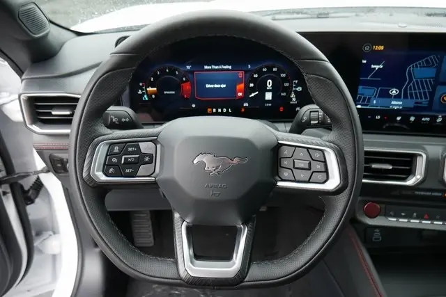 2025 Ford Mustang EcoBoost Premium photo 10