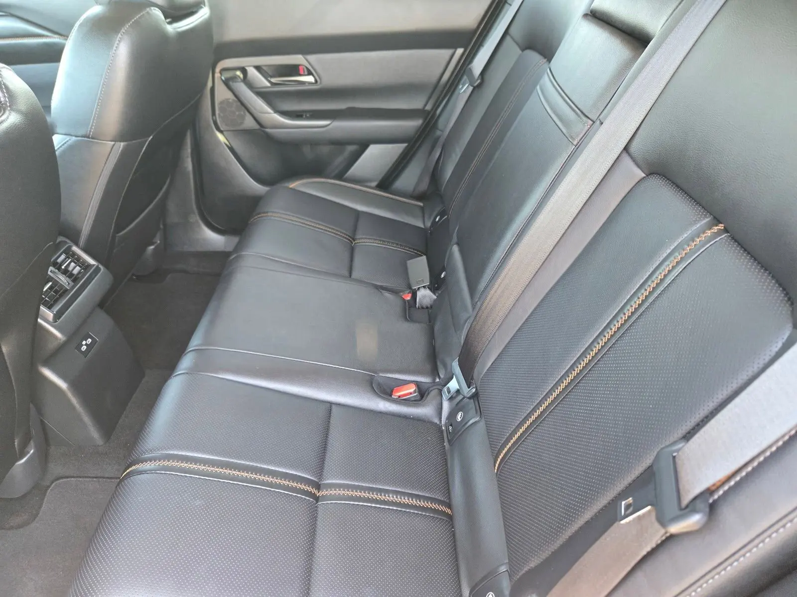 2025 Mazda CX-50 Premium Plus photo 10