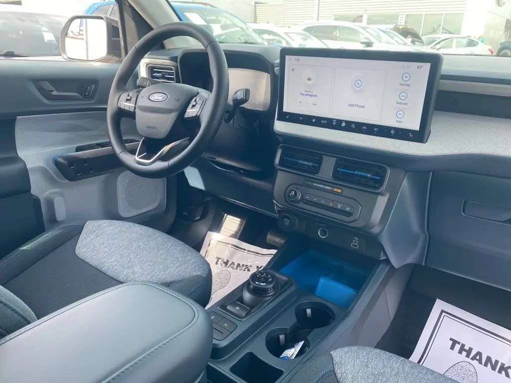 2025 Ford Maverick XLT photo 3