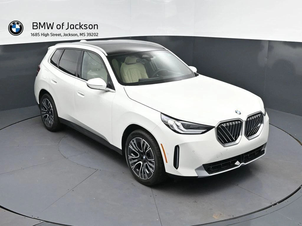 2026 BMW X3 30 XDRIVE's photo