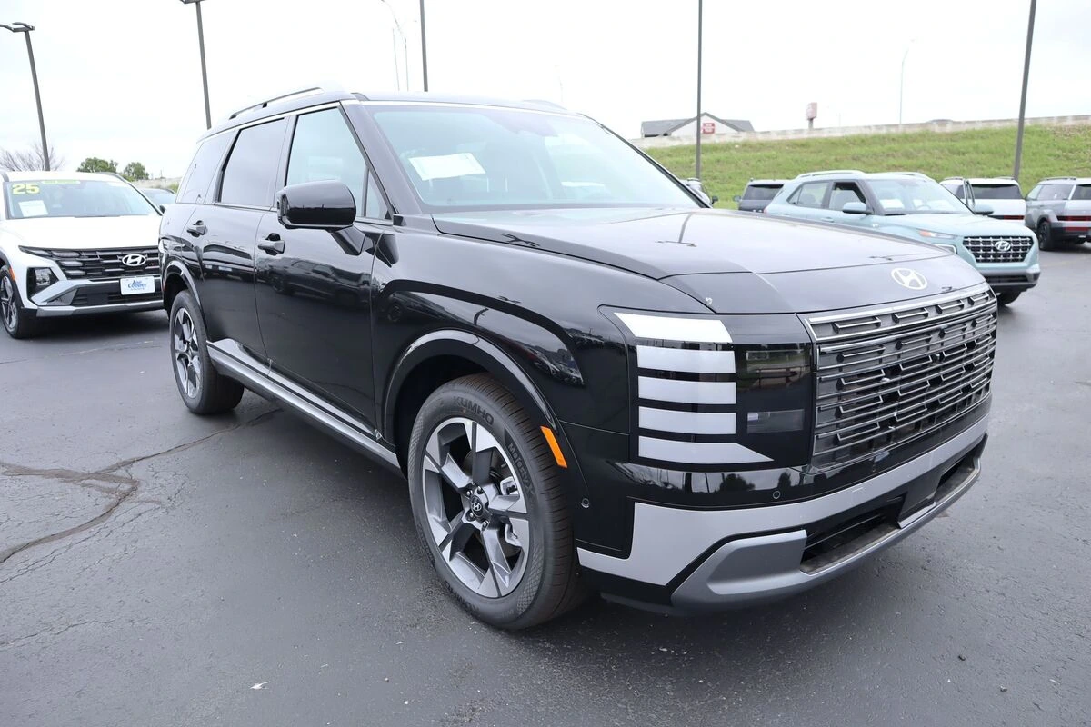 2026 Hyundai Palisade Limited AWD's photo