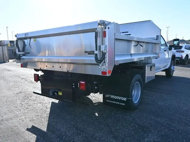 2025 Chevrolet Silverado 3500HD Work Truck photo 4