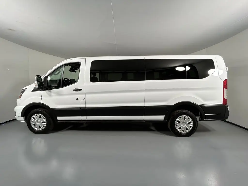 2023 Ford Transit photo 4