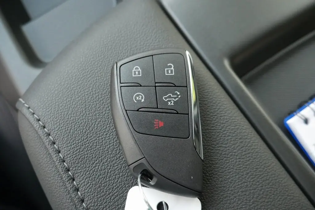 2026 Chevrolet Silverado LT photo 20