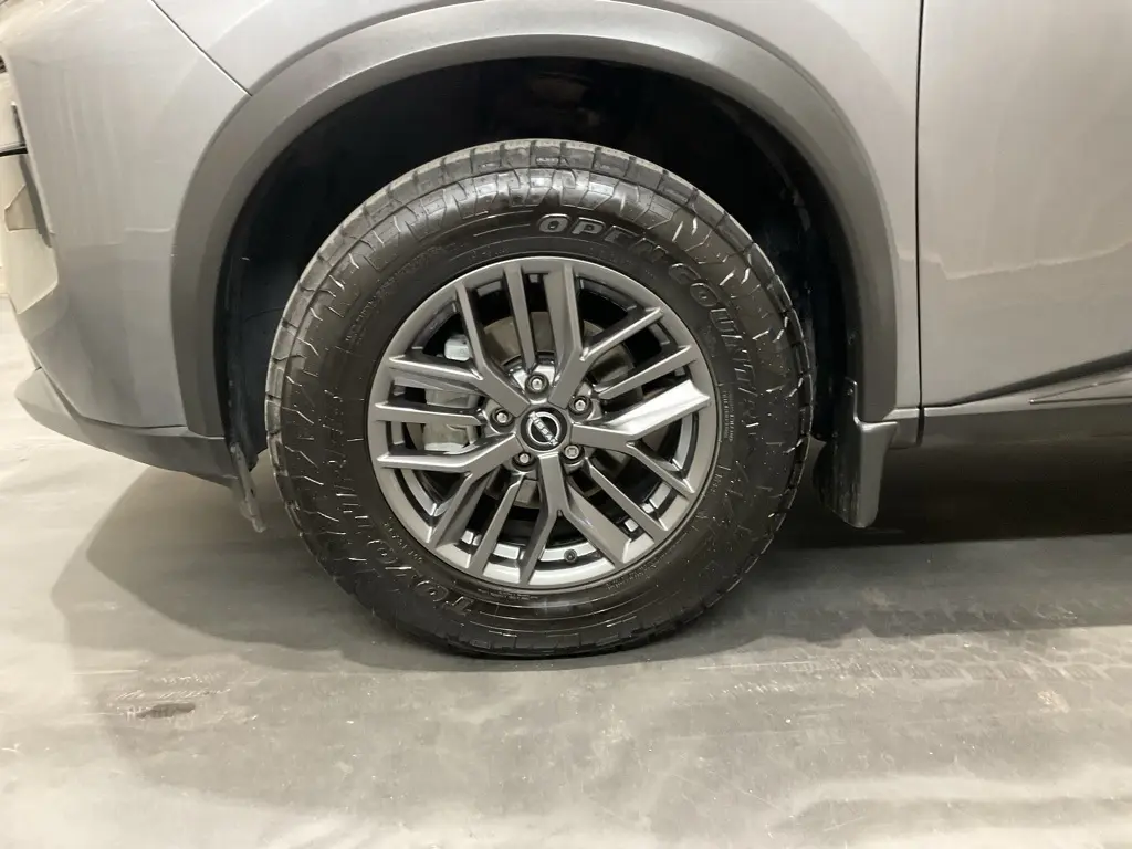 2023 Nissan Rogue S photo 6