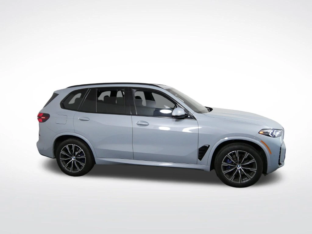 Used 2024 BMW X5 40i with VIN 5UX23EU0XR9U41830 for sale in Golden Valley, Minnesota