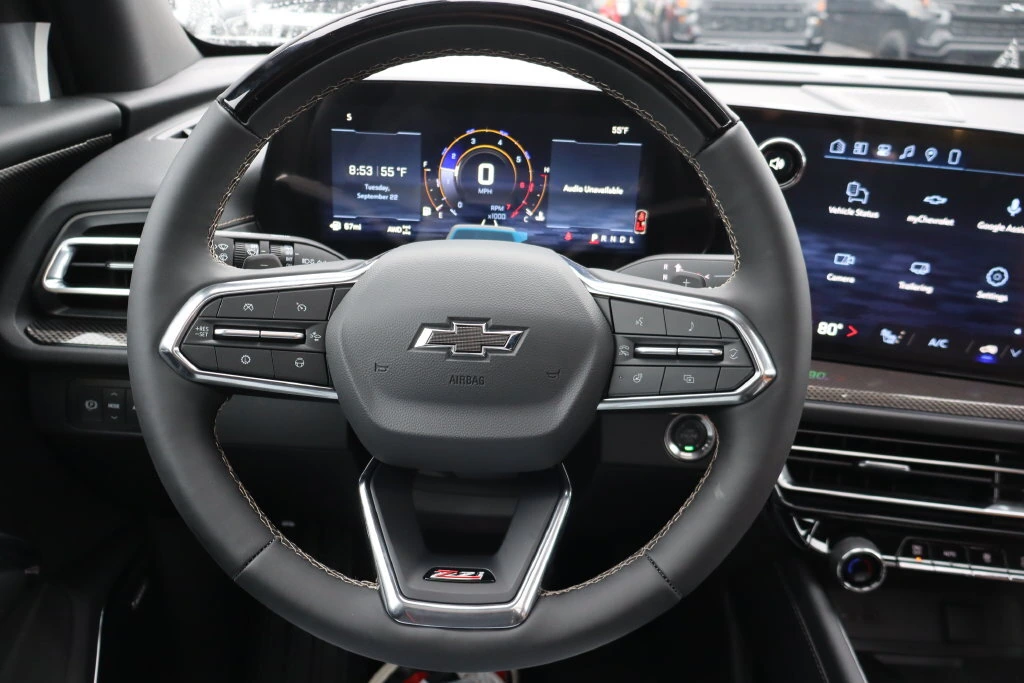 2027 Chevrolet Traverse Z71 - Photo 8
