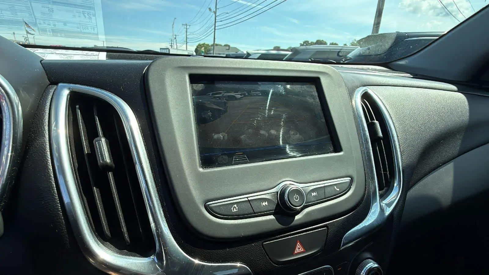 2019 Chevrolet Equinox LT photo 17