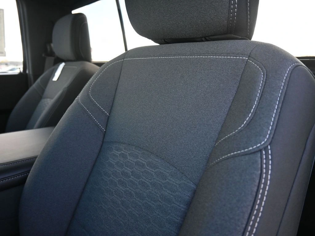 2025 RAM 2500 Tradesman - Photo 17