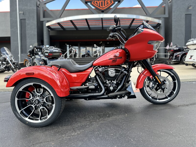 FLTRT 2026 Road Glide 3